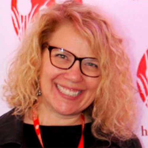 Pearl Gluck headshot