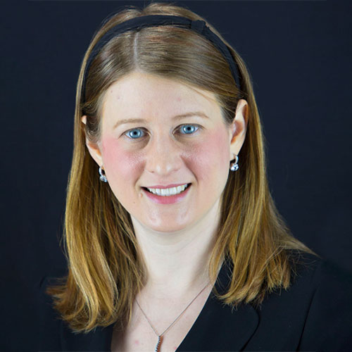 Valerie Schrader headshot