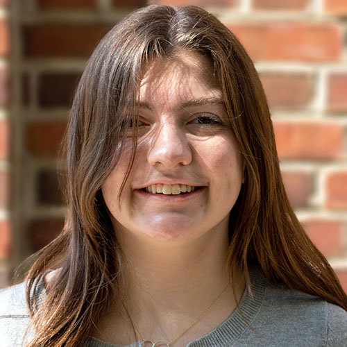 Amelia Allen headshot