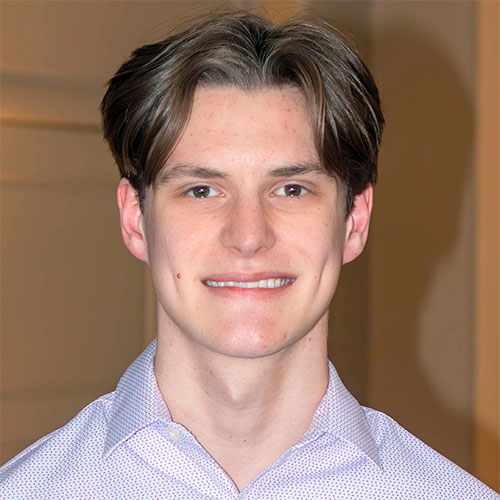 Hunter Smith headshot