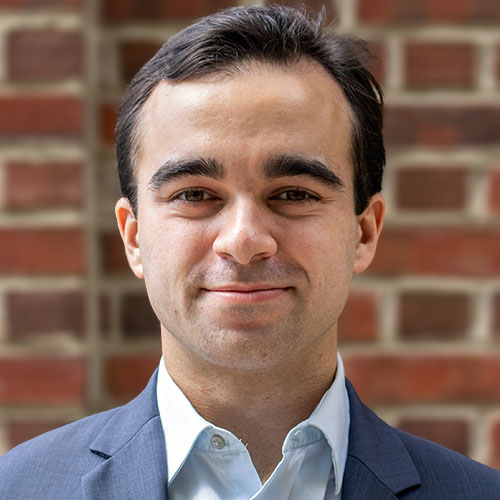 Ian Balaratna headshot