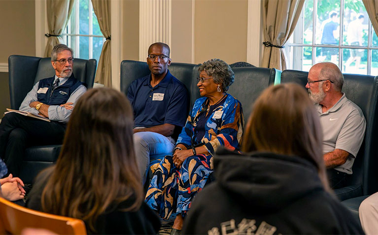 A panel of Distinguished Alumni speaking with Schreyer Scholars