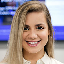 Bridget Foresman headshot