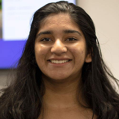 Siddhi Deshpande headshot