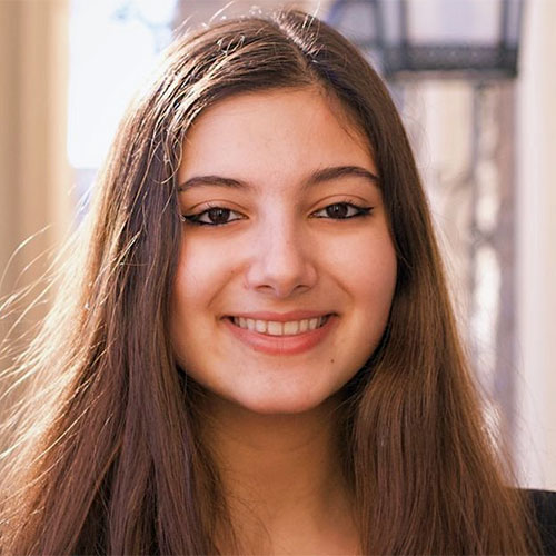 Vanessa Dib headshot