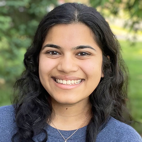 Purva Gupta headshot